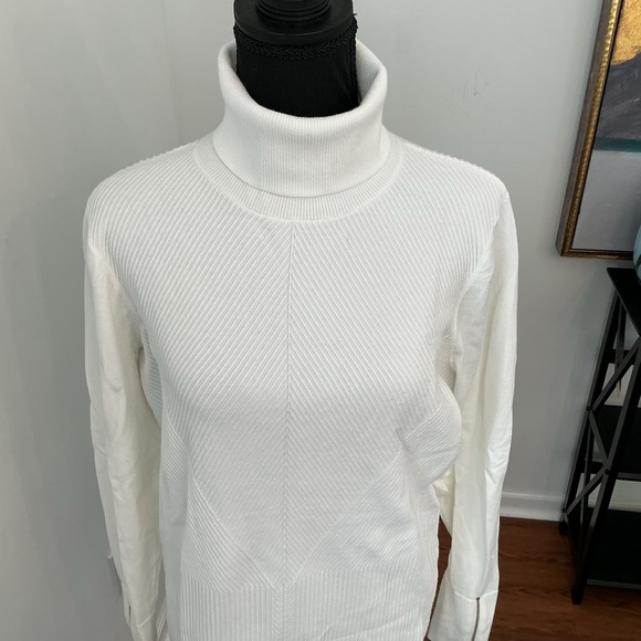 White House Black Market White Turtleneck Sweater - Picture 4 of 10
